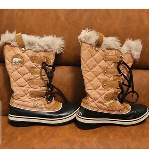 Sorel tofino Womens' winter Boots Waterproof Quilted Lace Up Tan Black Size 6